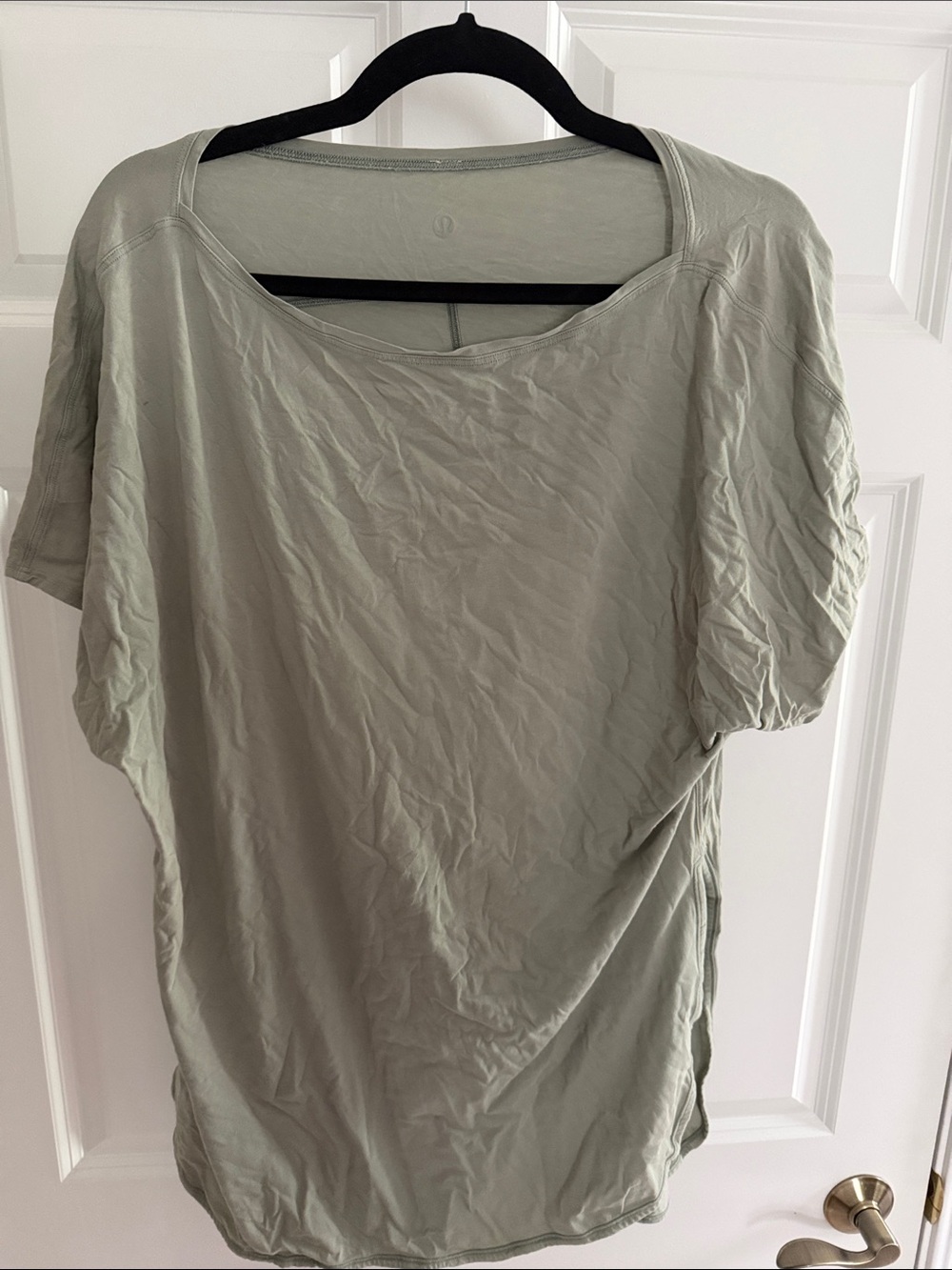 Lulu Sage Green Women's Scoop Neck Top